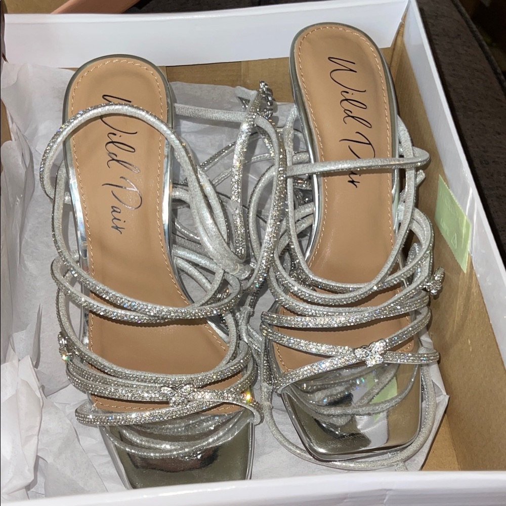 Wild Pair Shimmering Silver Strappy Heels 5M - Picture 3 of 7